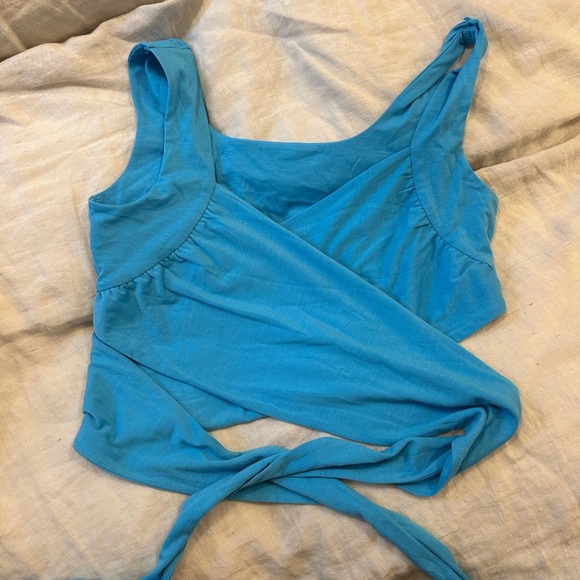 NWT Cider Women’s Blue Tie-Back Crop Top size large - Picture 3 of 3
